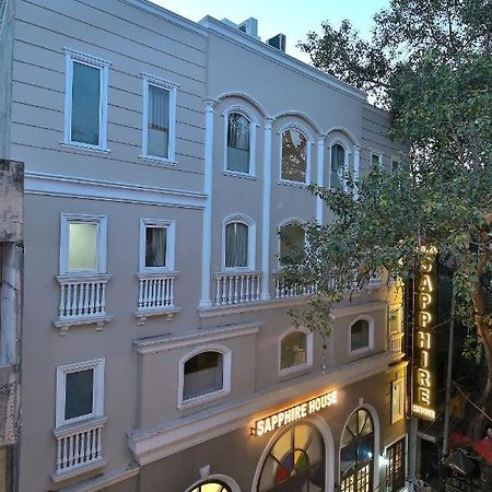 Hotel Sapphire House - 3 Mins Walk From Metro And 5 Mins From Rail Station New Delhi Exterior photo